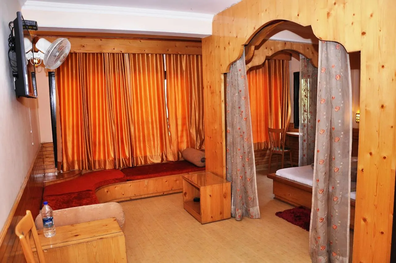 Shimla Holiday Inn