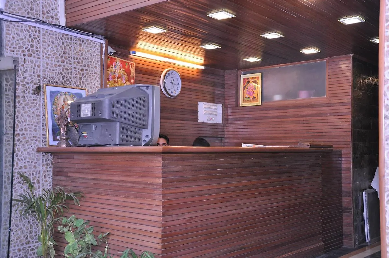 Shimla Holiday Inn Indie